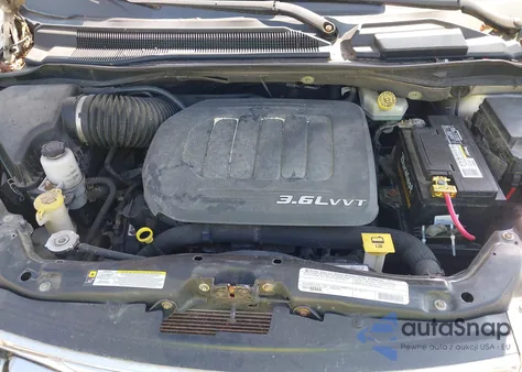 2012 Chrysler Town & Country Touring-L from USA, damaged, VIN 2C4RC1CG2CR362452